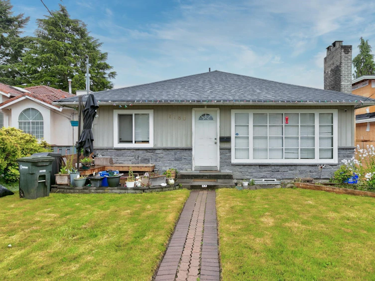 7780 13th Avenue, Burnaby, BC, V3N 2E6