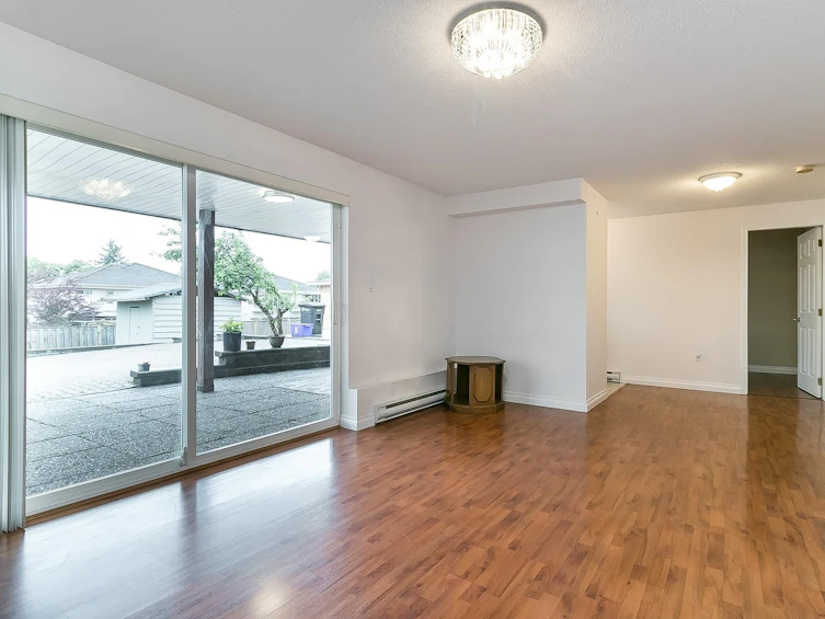 7780 13th Avenue, Burnaby, BC, V3N 2E6 - 4