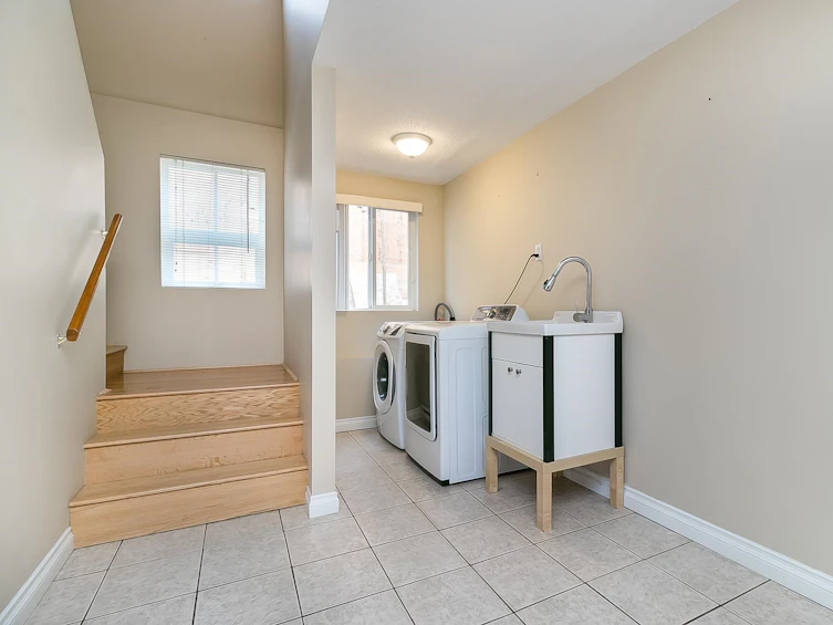 7780 13th Avenue, Burnaby, BC, V3N 2E6 - 9
