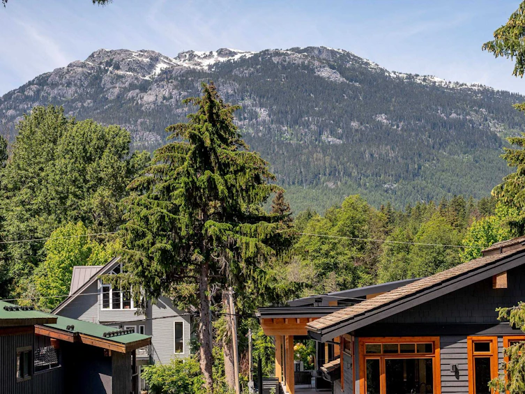 7325 Toni Sailer Lane, Whistler, BC, V8E 0E3 - 26