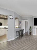 312 5835 Hampton Place