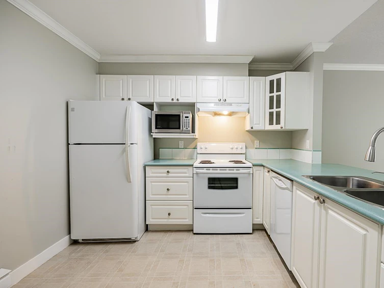 203-15130 108, Surrey, BC, V3R 0T8 - 5