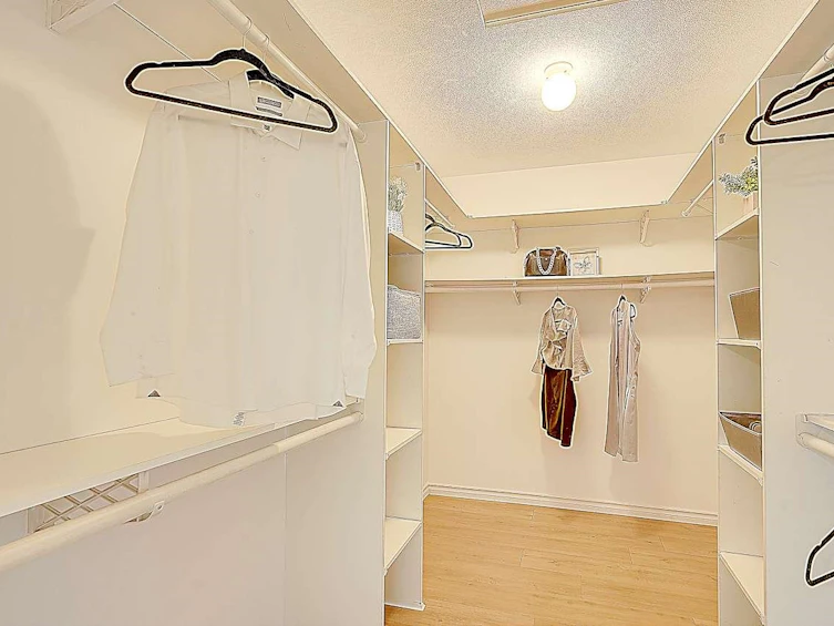 6268 Azure Road, Richmond, BC, V7C 2N9 - 35