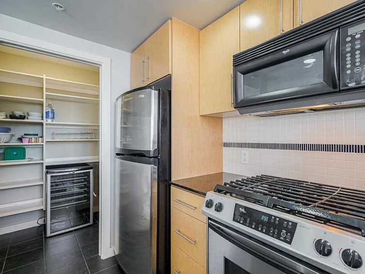 2306-550 Pacific Street, Vancouver, BC, V6Z 3G2 - 4