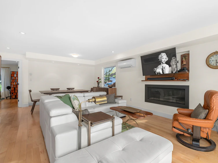 1521 Ridgeway Avenue, North Vancouver, BC, V7L 3S2 - 9