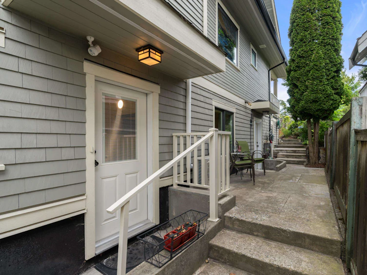 1521 Ridgeway Avenue, North Vancouver, BC, V7L 3S2 - 34