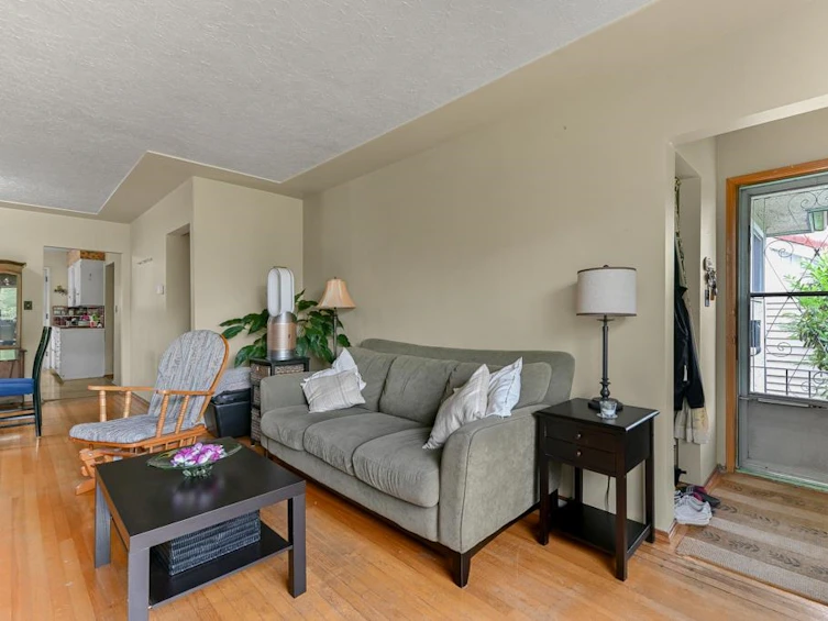 3484 East 25th Avenue, Vancouver, BC, V5R 1K1 - 5