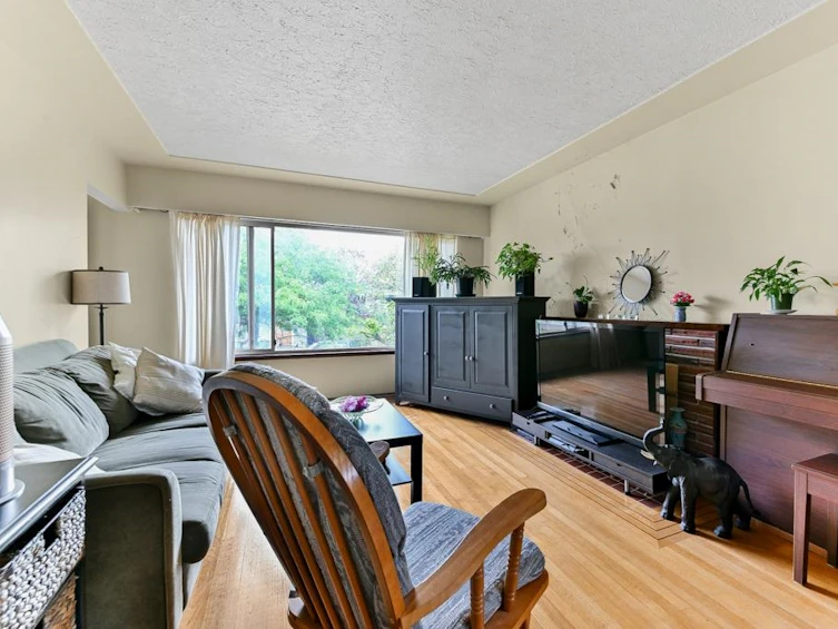 3484 East 25th Avenue, Vancouver, BC, V5R 1K1 - 9