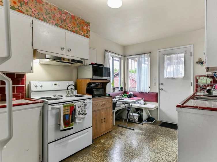 3484 East 25th Avenue, Vancouver, BC, V5R 1K1 - 15
