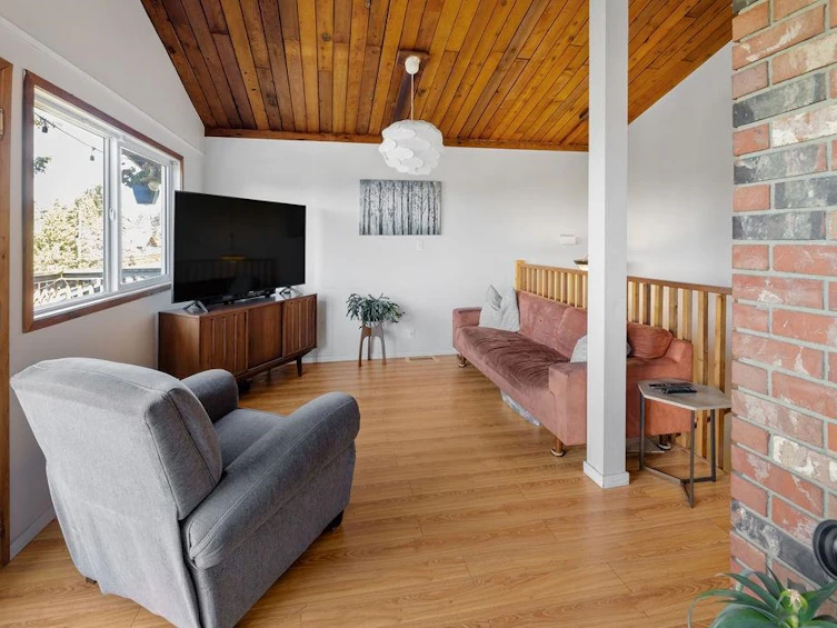 4730 Laurel Avenue, Sechelt, BC, V7Z 0B4 - 8