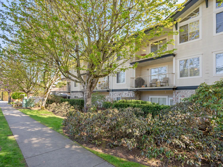 206-15298 20 Avenue, Surrey, BC, V4A 2A3 - 2