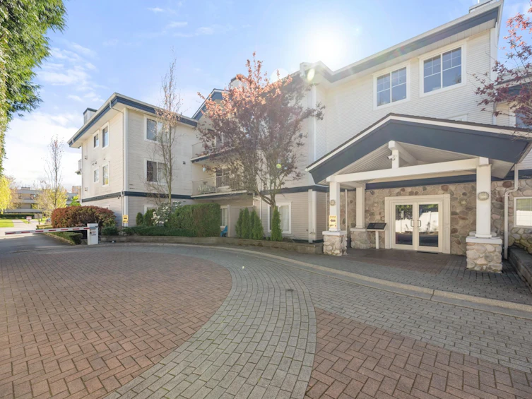 206-15298 20 Avenue, Surrey, BC, V4A 2A3 - 3