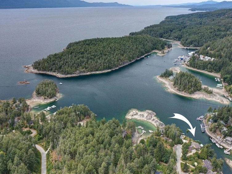 10054 Wescan Road, Halfmoon Bay, BC, V7Z 1G4 - 24