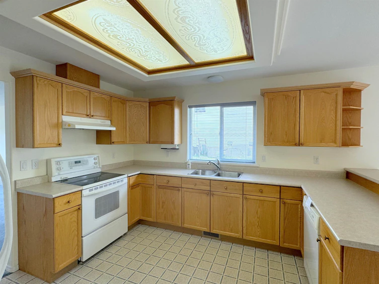6236 Norwest Bay Road, Sechelt, BC, V7Z 0M2 - 10