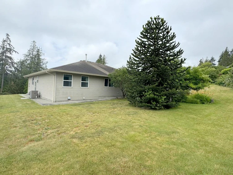 6236 Norwest Bay Road, Sechelt, BC, V7Z 0M2 - 17