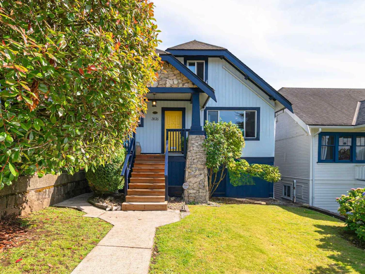 3636 Oxford Street, Vancouver, BC, V5K 1P3 - 2