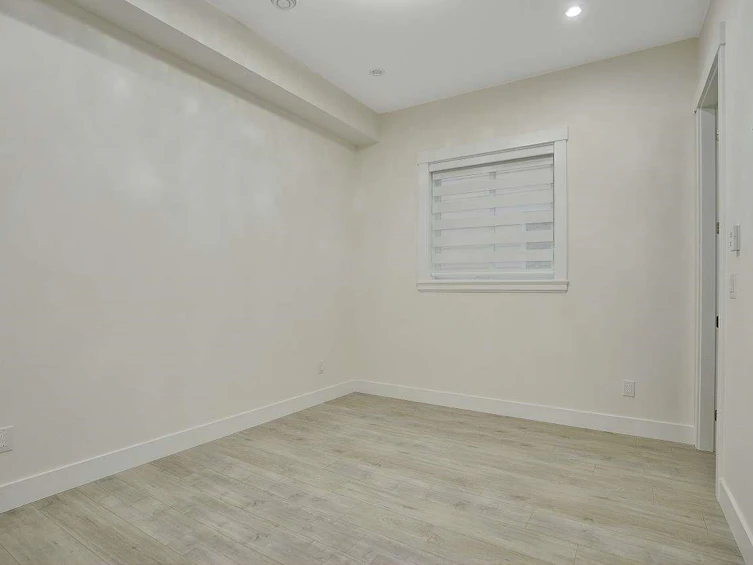 10599 124a Street, Surrey, BC, V3V 0E2 - 10