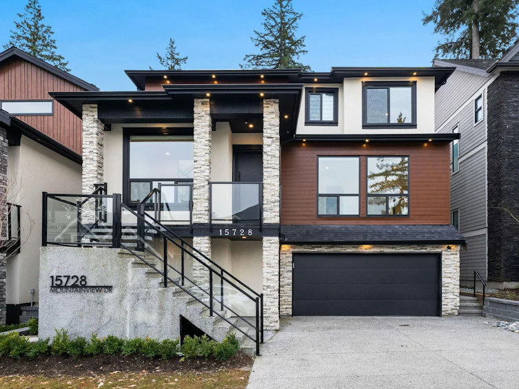15728 Mountain View Drive, Surrey, BC, V3Z 0C6