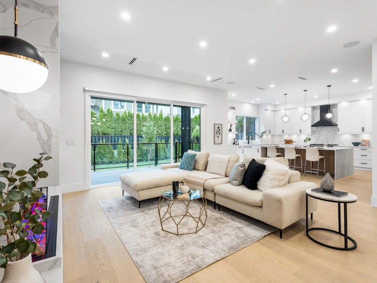 15728 Mountain View Drive, Surrey, BC, V3Z 0C6 - 13