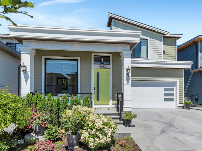 16683 18b Avenue, Surrey BC