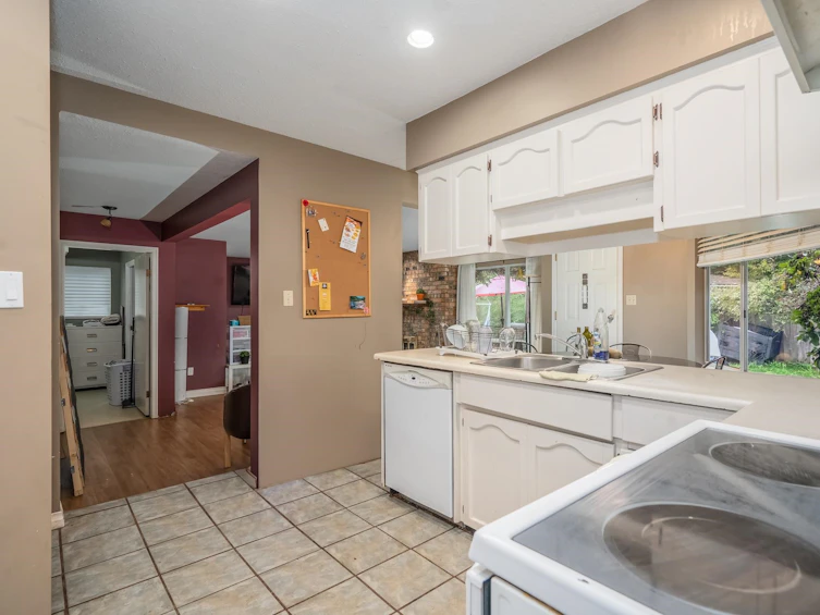 3771 Nicola Street, Abbotsford, BC, V2T 4Z8 - 14