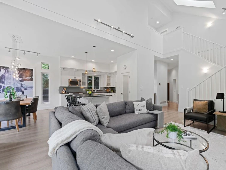 7202 Spruce Grove Circle, Whistler, BC, V8E 0E8 - 9