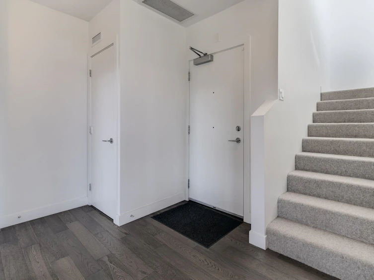 705-4427 Cambie Street, Vancouver, BC, V5Z 2Y8 - 18
