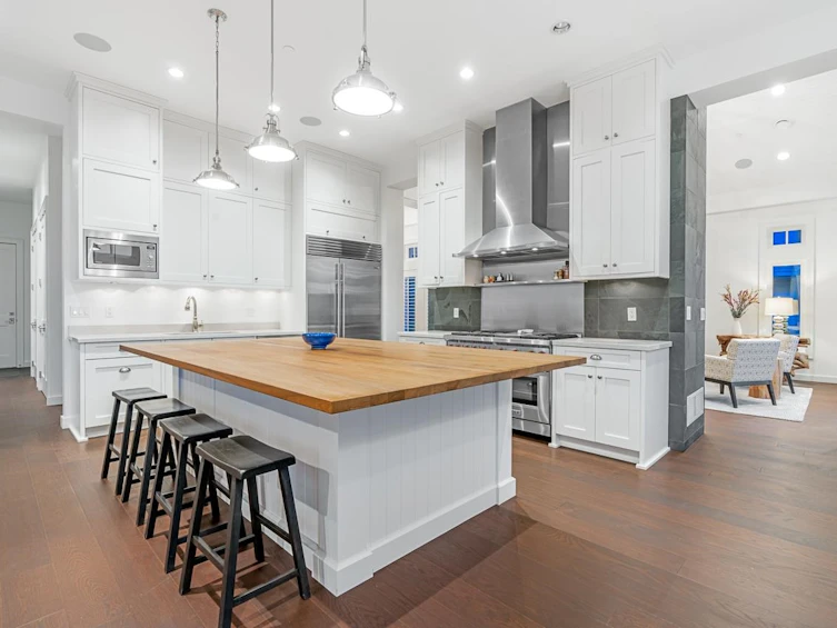 2478 Ottawa Avenue, West Vancouver, BC, V7V 2T1 - 5