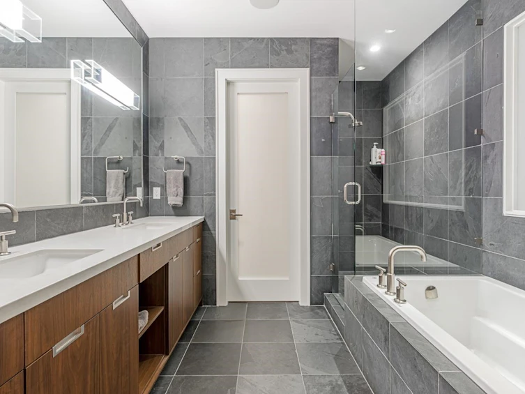 2478 Ottawa Avenue, West Vancouver, BC, V7V 2T1 - 8