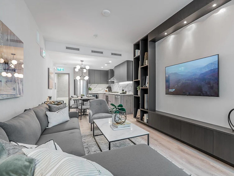 1007-10731 King George, Surrey, BC, V3T 2X6 - 7