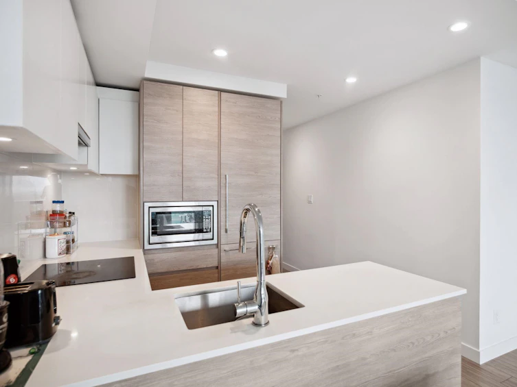 2711-13615 Fraser, Surrey, BC, V3T 0P7 - 5