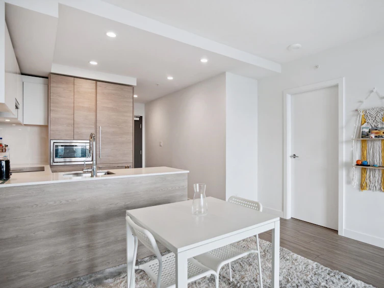 2711-13615 Fraser, Surrey, BC, V3T 0P7 - 6