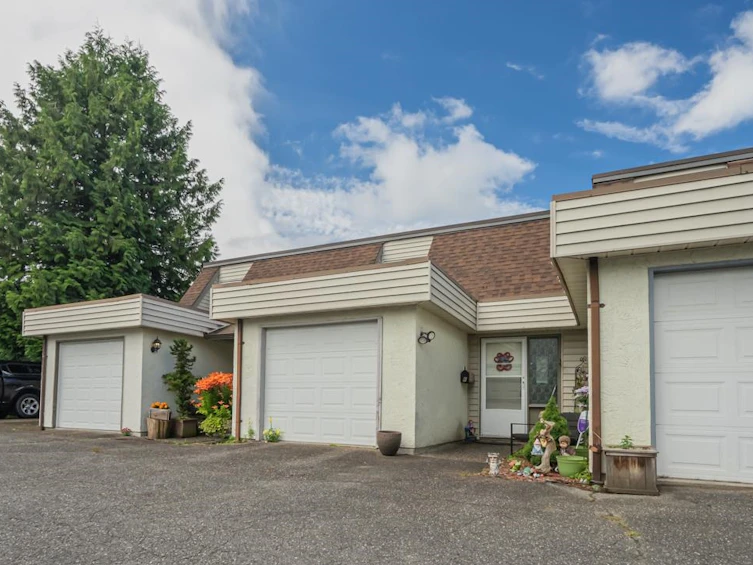 6-9299 Woodbine Street, Chilliwack, BC, V2P 5S9