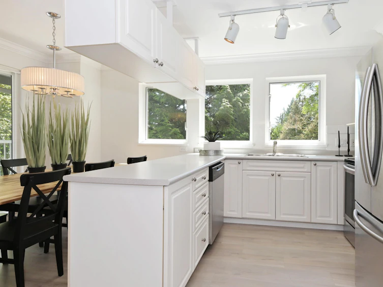 309-9650 148, Surrey, BC, V3R 0W2 - 9