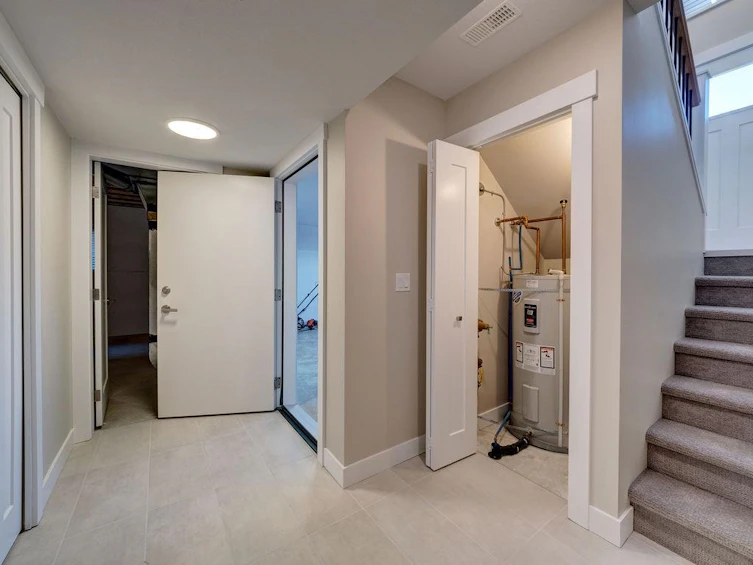 5645 Kingbird Crescent, Sechelt, BC, V7Z 0S4 - 22