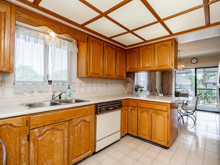 131 East 56th Avenue, Vancouver, BC, V5X 1P9 - 12