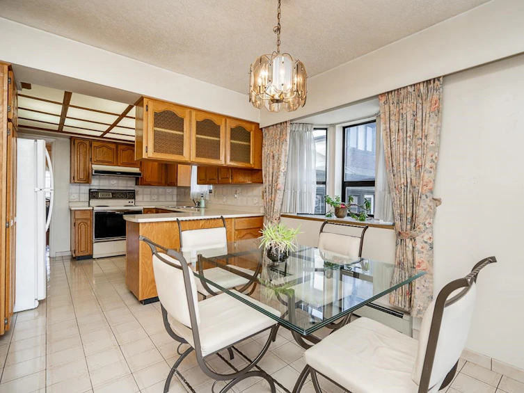 131 East 56th Avenue, Vancouver, BC, V5X 1P9 - 16