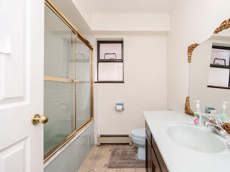 131 East 56th Avenue, Vancouver, BC, V5X 1P9 - 30