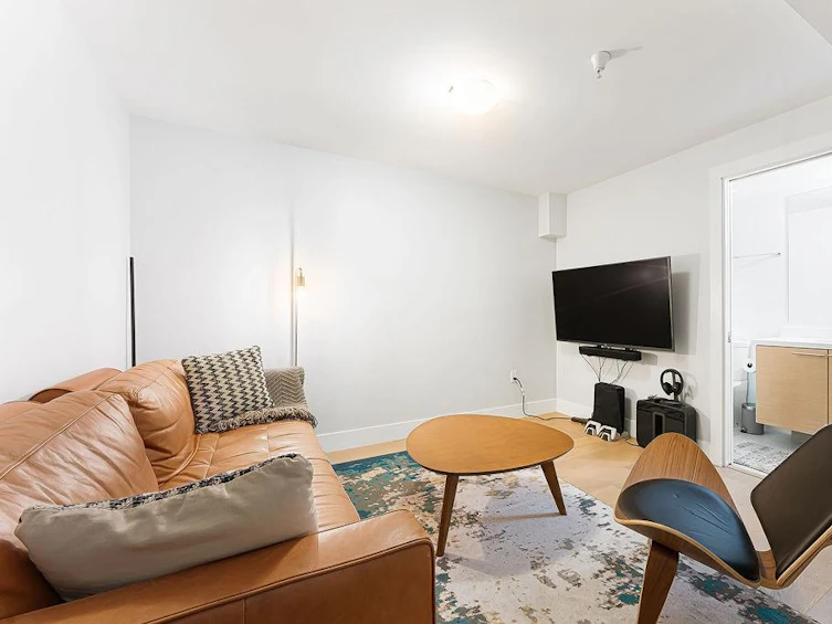 3189 St. George Street, Vancouver, BC, V5T 3R9 - 13