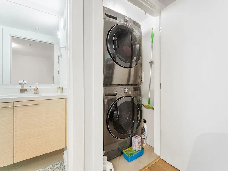 3189 St. George Street, Vancouver, BC, V5T 3R9 - 15