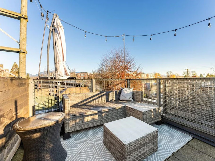 3189 St. George Street, Vancouver, BC, V5T 3R9 - 31