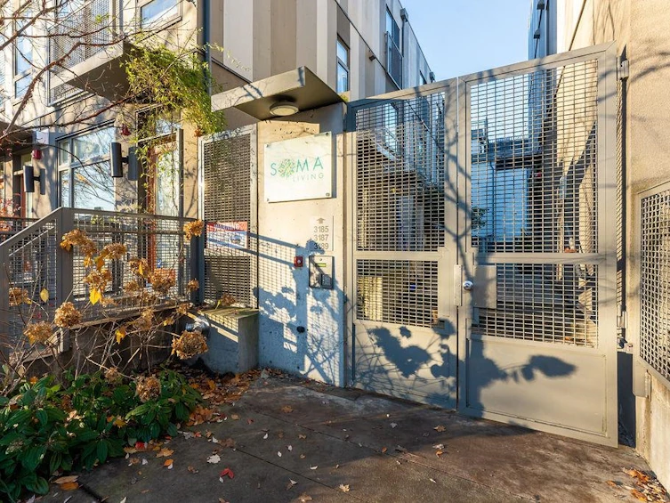 3189 St. George Street, Vancouver, BC, V5T 3R9 - 38