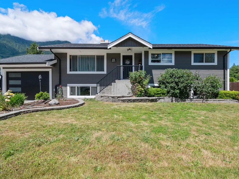 635 Willow Street, Hope BC V0X 1L1