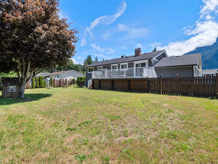 635 Willow Street, Hope, BC, V0X 1L0 - 7