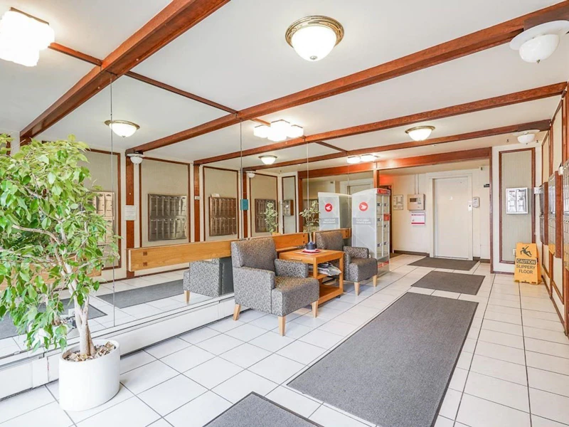 123 - 2600 E 49th Avenue, Vancouver BC V5S 1J8