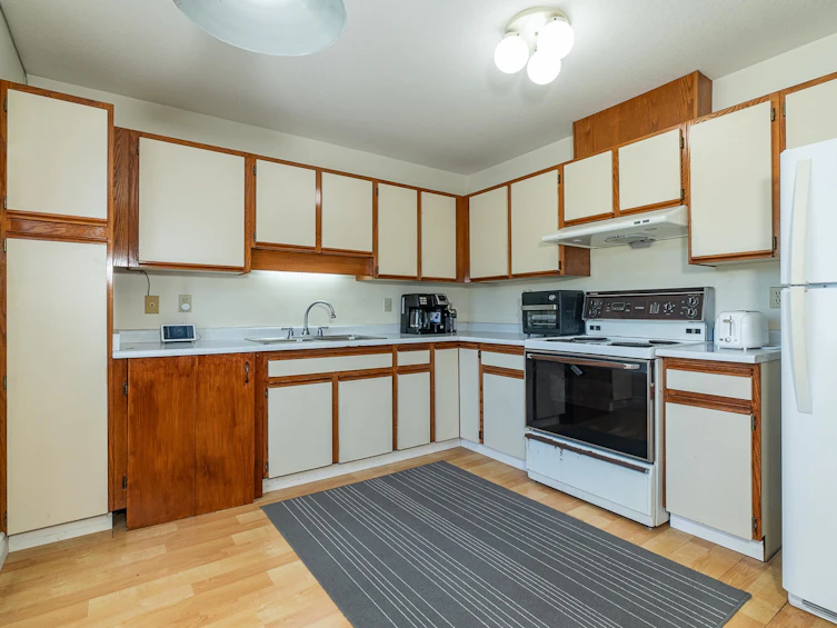 13366 82b Avenue, Surrey, BC, V3W 0H1 - 12