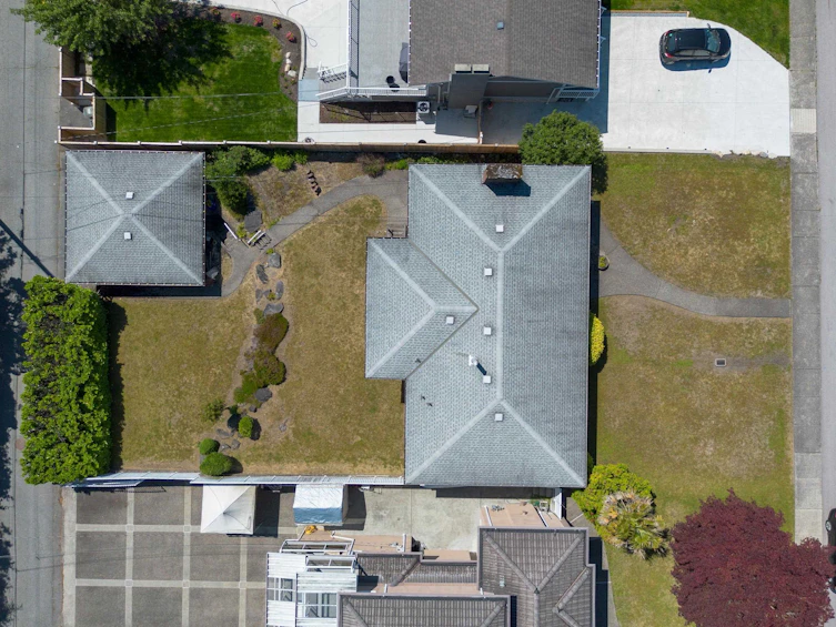 5832 Charles Street, Burnaby, BC, V5B 2G4 - 10