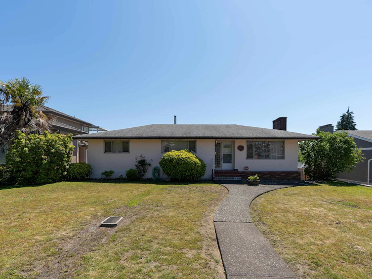 5832 Charles Street, Burnaby, BC, V5B 2G4 - 16
