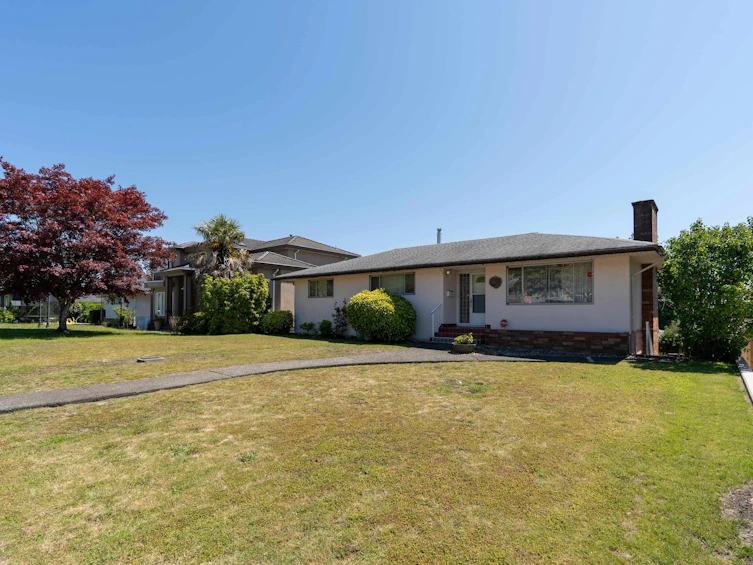 5832 Charles Street, Burnaby, BC, V5B 2G4 - 17