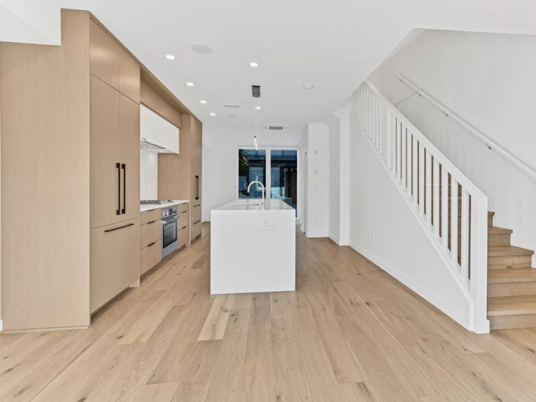 122-649 East 3rd Street, North Vancouver, BC, V7L 1G6 - 8